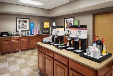 هتل Hampton Inn & Suites Detroit/sterling Heights