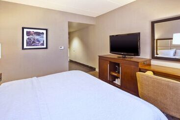 هتل Hampton Inn & Suites Providence/warwickairport