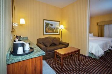 هتل Hampton Inn & Suites Sacramentocal Expo
