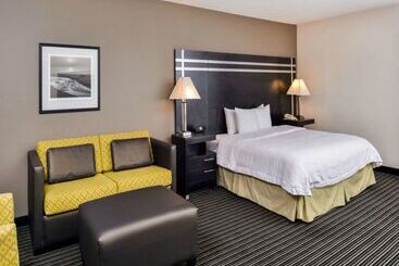 هتل Hampton Inn & Suites San Franciscoburlingameairport South