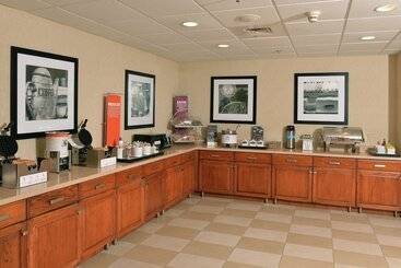 هتل Hampton Inn & Suites Springfield, Mo