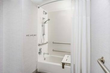 هتل Hampton Inn & Suites Tampa/ybor City/downtown