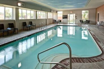 هتل Hampton Inn & Suites Texarkana