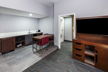 هتل Hampton Inn & Suites Tulsa Woodland Hills 71st Memorial