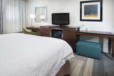 Отель Hampton Inn By Hilton Tiffin