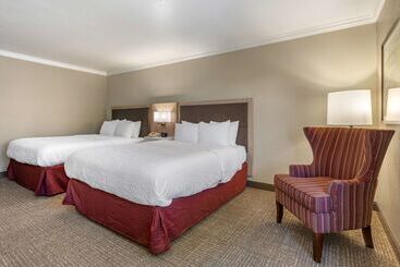 هتل Hampton Inn Ukiah Ca