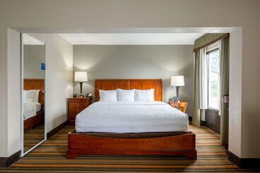 هتل Hampton Inn Winstonsalem Hanes Mall