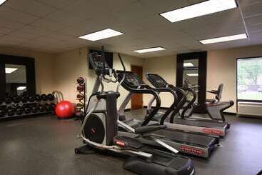 هتل Hampton Inn Woodbridge