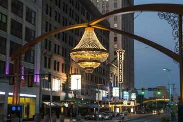 Intercontinental Suites Hotel Cleveland, An Ihg