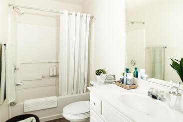 هتل Intown Suites Extended Stay Chesapeake Va   Battlefield Blvd