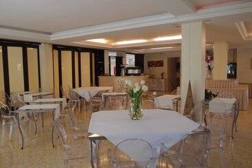هتل Jr Resort Logos Forte Dei Marmi