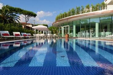 هتل Mondial Resort & Spa
