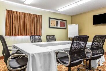 هتل Suburban Studios Kennesawmarietta North