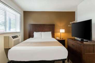 هتل Suburban Studios Lakeland North I4