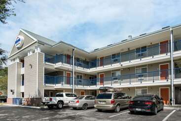 هتل Suburban Studios Lakeland North I4