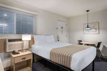 هتل Suburban Studios Lakeland North I4