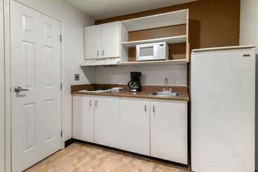 هتل Suburban Studios Lakeland North I4