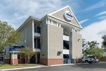 هتل Suburban Studios Lakeland North I4
