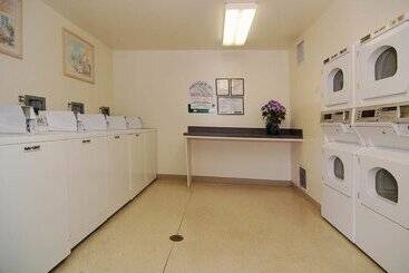 هتل Suburban Studios Lakeland North I4