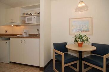هتل Suburban Studios Lakeland North I4