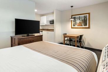 هتل Suburban Studios Lakeland North I4