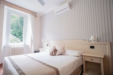 هتل Villa Aurora