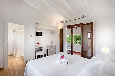 هتل Villa Mediterranea