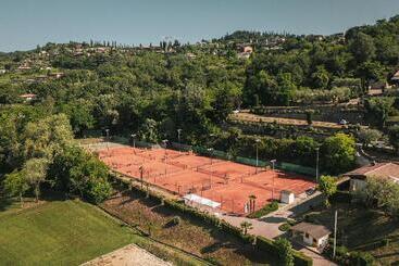Poiano Garda Resort Appartamenti