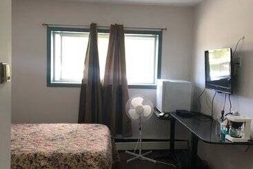 هاستل Kluane Park Inn