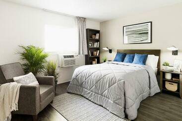 酒店 Intown Suites Extended Stay Chicago Il   Elk Grove O Hare