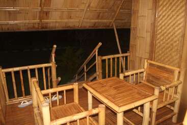 هتل Hanchey Bamboo Resort