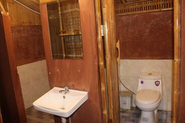 هتل Hanchey Bamboo Resort