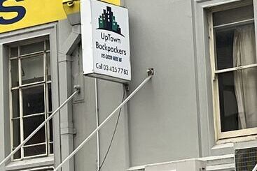 هاستل Uptown Backpackers