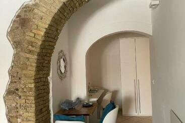 تختخواب و صبحانه Barbarossa Sea Room