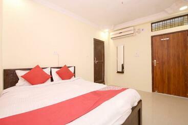 هتل Oyo 46319  Vn Residency
