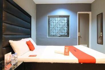 هتل Reddoorz @ P Florentino Street Sampaloc Manila