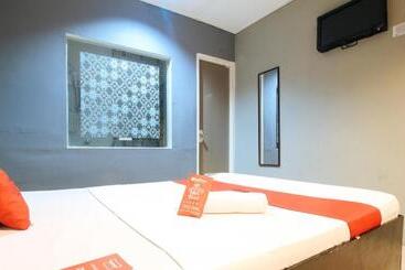 هتل Reddoorz @ P Florentino Street Sampaloc Manila