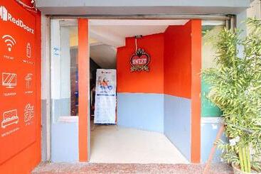هتل Reddoorz @ P Florentino Street Sampaloc Manila