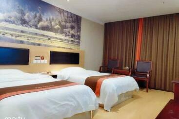 Jun Hotels Hunan Zhuzhou Lusong District Central Plaza