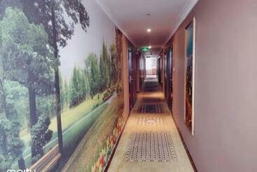 Jun Hotels Hunan Zhuzhou Lusong District Central Plaza