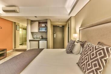 Wink Aparthotel Foreshore