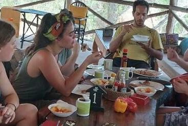 هاستل Stilts Diani Beach