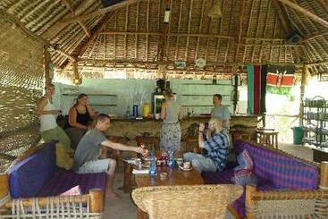 هاستل Stilts Diani Beach