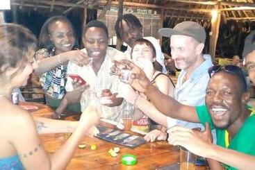 هاستل Stilts Diani Beach