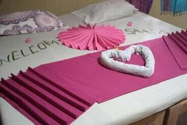 هاستل Stilts Diani Beach