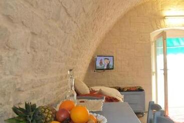 تختخواب و صبحانه Palazzo Agrusti   Residenza D Epoca