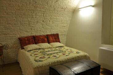 تختخواب و صبحانه Palazzo Agrusti   Residenza D Epoca