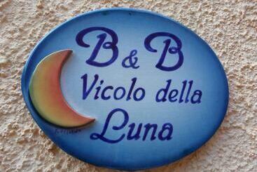 تختخواب و صبحانه Vicolo Della Luna