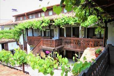 酒店 стаи за гости The Old House