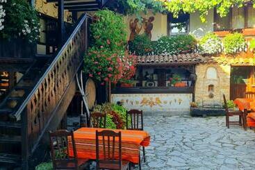 酒店 стаи за гости The Old House